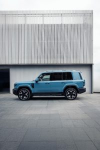 iCAUR V27 brings electric efficiency and long-range flexibility to modern SUV drivers