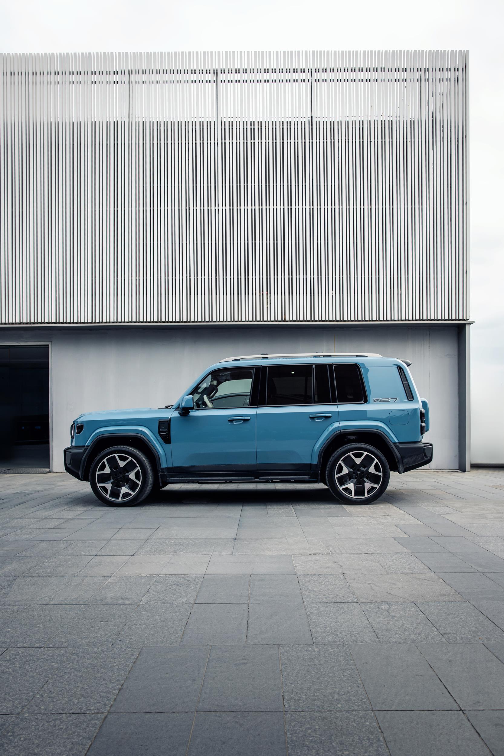 iCAUR V27 brings electric efficiency and long-range flexibility to modern SUV drivers