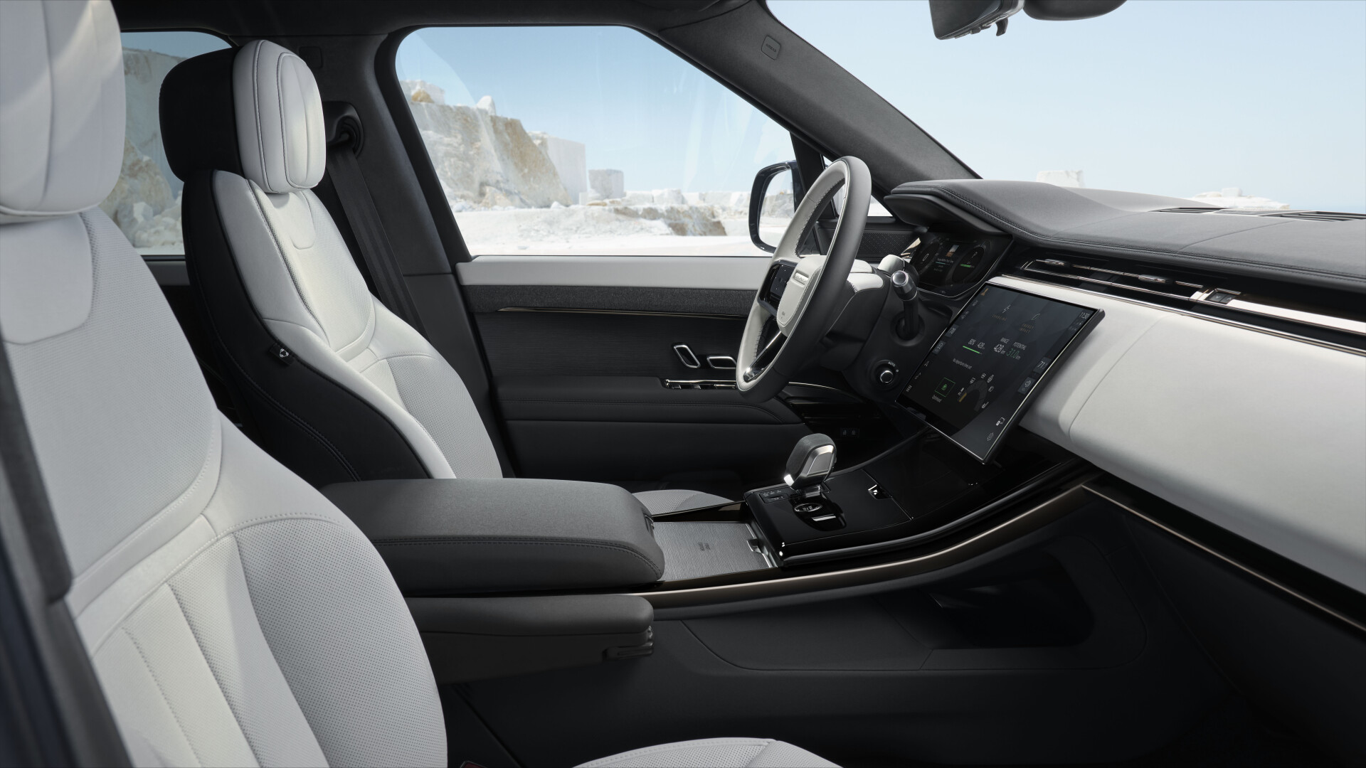 Land Rover South Africa
Range Rover Sport Electric: Tuned for visceral dynamism